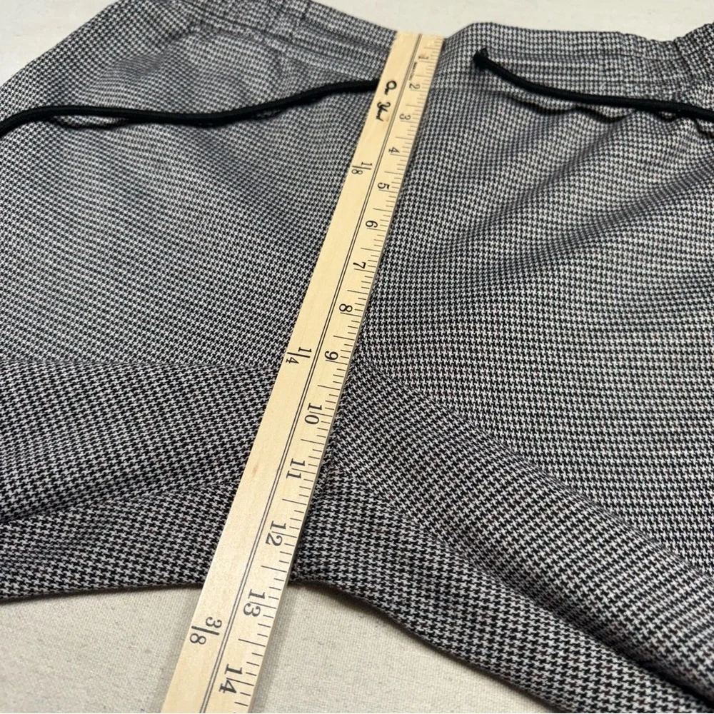 a new day Women’s Gray Patterned Pants - Size Medium- Gray, Black & Burgundy